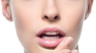 自体脂肪丰唇的效果能维持多久，多久可以涂口红？